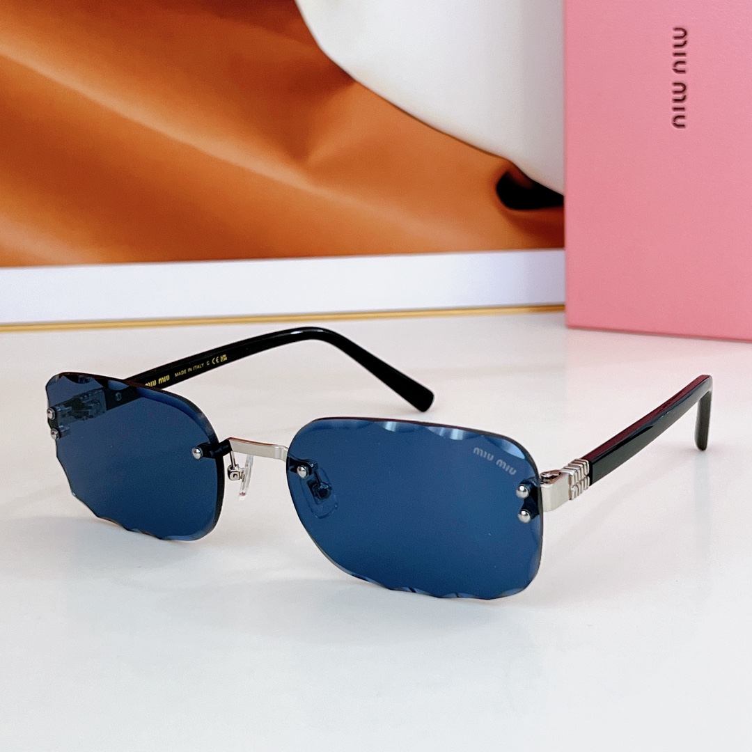  MIU MIU
MOD：MU126AV
Size：62口20 140
🔝🔝