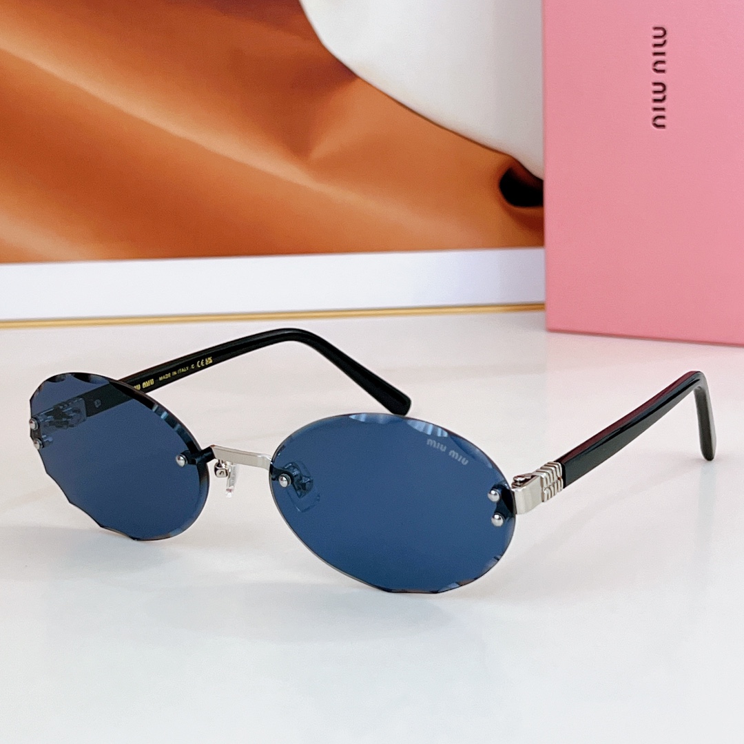  MIU MIU
MOD：MU125AV
Size：62口20 140
🔝🔝