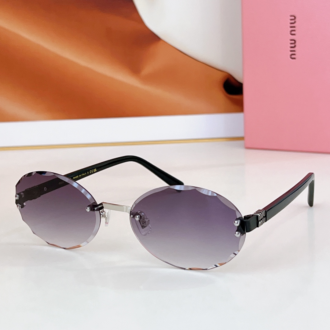 MIU MIU
MOD：MU125AV
Size：62口20 140
🔝🔝