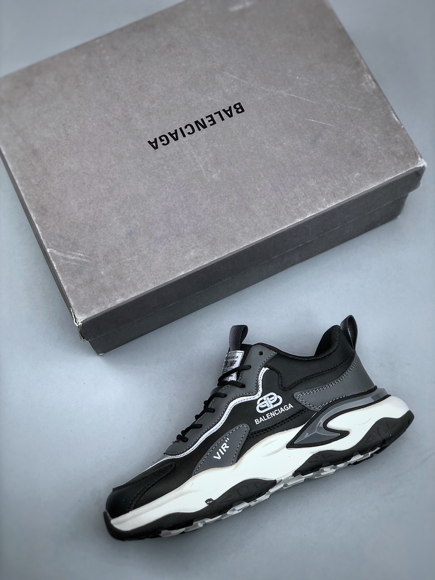 240  23ss巴黎世家BALENCIAGA Sneaker运动休闲鞋系列低帮潮流风百搭休闲运动鞋