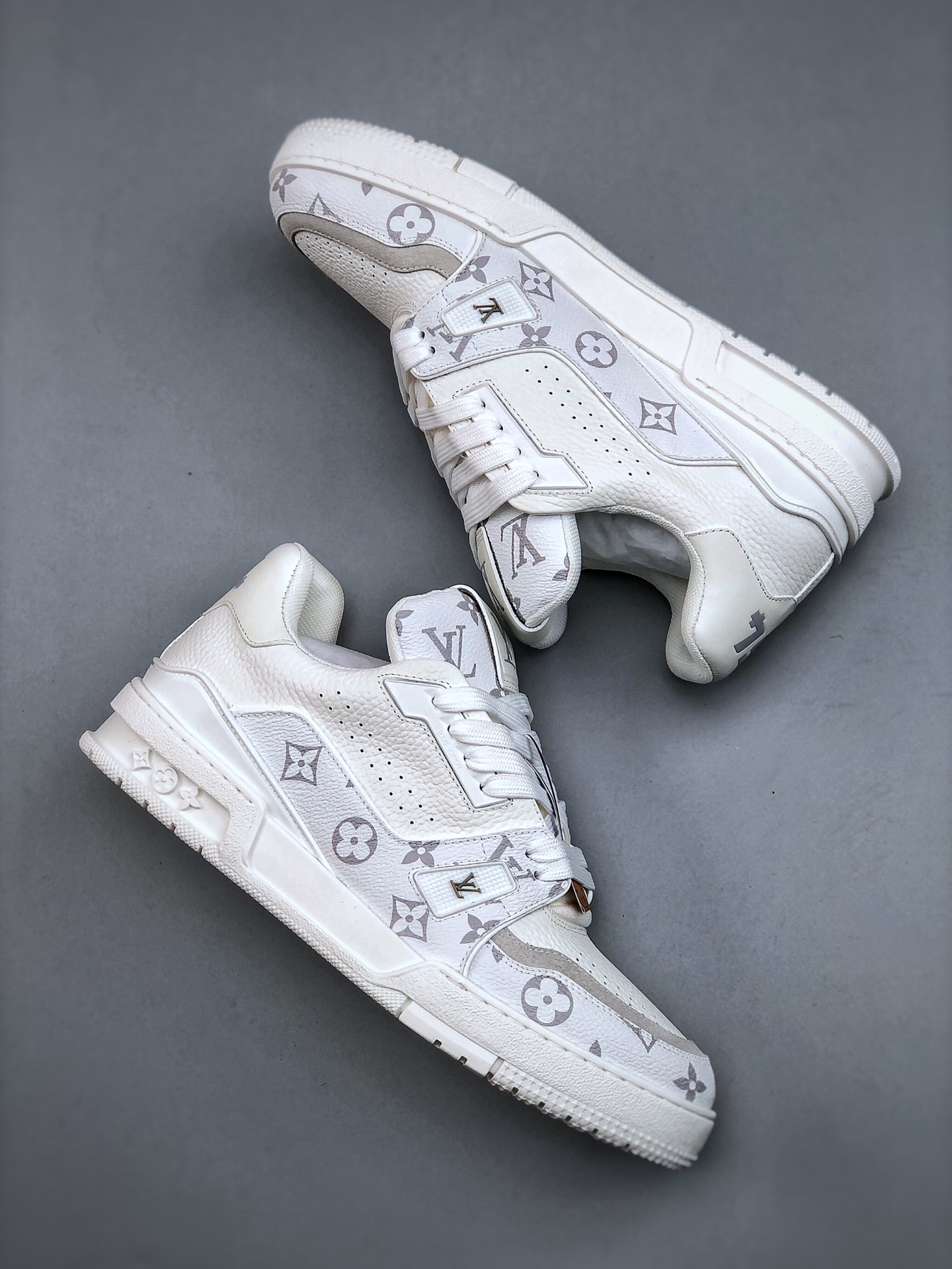 Louis Vuitton Trainer 2.0 Sneaker White Monogram Low Top, Size 39-45 9 i1742925490 4619 8