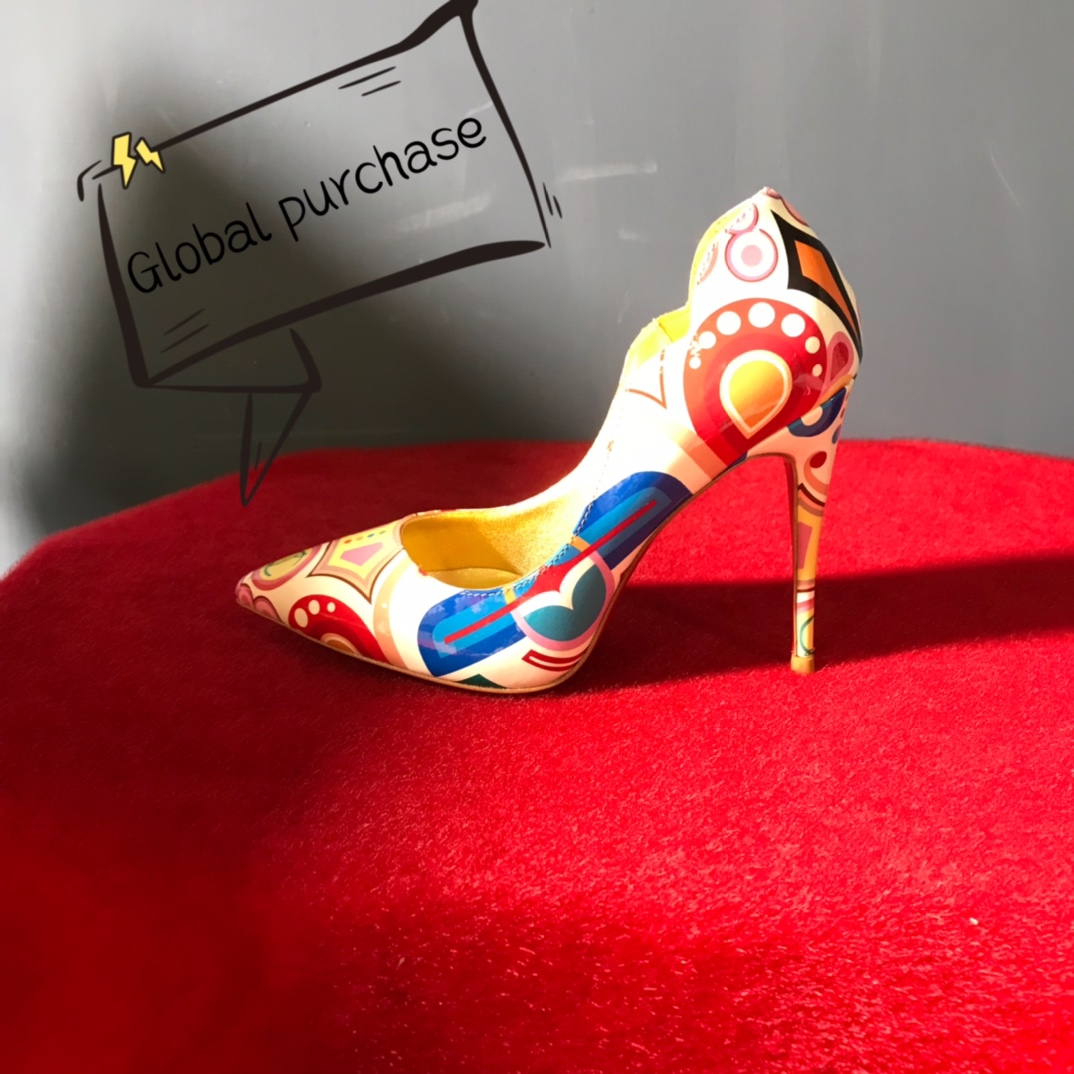 NO:100536,High-end customized 2025 classic fan style series!  H10Cm, size 34-42.9033-Fan graffiti skin, gold sheepskin, official website synchronization Standard European code Reference:9033- Color:MULTl/gold Material:colorful leather Lining:goat leather Heel height:10Cm Sole:leather sole Size:EUR 34-42 (US 4-11):,,christian louboutin,sheepskin19860909高端订制 2025精典扇面款系列！ H10Cm,尺码34-42码.9033-扇面涂鸦皮,金羊皮,官网同步 标准欧码 Reference:9033- Color:MULTl/gold Material:colorful leather Lining:goat leather Heel heigh:10Cm Sole:leather sole Size:EUR 34－42（US 4一11) :,,christian louboutin,sheepskin,Women's Shoes