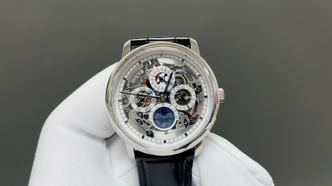 NO:392879,Vacheron Constantin inherits the perpetual calendar watch model 43175/000R-9687. This 41mm diameter watch reflects Vacheron Constantin's excellent watchmaking tradition, among which the ultra-thin watch model is a model. 1 is equipped with a Cal.112Q movement, the balance wheel is exactly the same as the genuine product, and all functions can be used normally. 2 Improve the four angle curvatures of the case, the dial color curvature is more in line with the 12 scales, and the overall closer to the counter!  3 Paired with Italian cowhide to make your wrist fit more comfortable!  The Mid-Autumn Festival is full, so it is better to think about it. Even if it is half over, there is a bright and clear starlight, with a glance of ten thousand years of eternity, draped by the hand. The light and darkness are fleeting, and they are all time together. It is suitable for all kinds of business occasions, simple, refined and elegant!  Premium reproduction, please enjoy, vacheron, cowhide19860909江诗丹顿传承系列万年历腕表型号43175/000R-9687.这款41毫米直径表款体现江诗丹顿的超卓制表复杂功能传统,其中超薄表款更是个中典范.1搭载与正品一致Cal.112Q机芯,摆轮与正品完全一致,所有功能均可正常使用.2对表壳的四个角弧度进行改善,表盘颜色弧度更契合,12个刻度打磨更细腻,整体更贴近专柜！3搭配意大利牛皮让手腕更贴合舒适！中秋月盈,不如游思遐想.管他时间已经过半.蓦有粲然澄澈的星光,带着一眼万年的隽永,缀落手畔.明暗即逝,分秒共息.适合各种商务场合,简敛精致不失优雅！精品复刻,敬请品鉴,,vacheron,cowhide,Watch