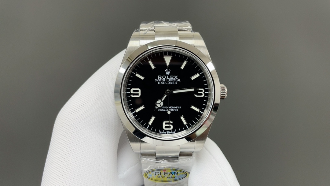 NO:392889,New Products Clean Factory/C Factory Rolex ROLEX MK1 Air Overlord Series 116900, three-code in one with NFC sensing card This Air Overlord, watch code 34Y6Y, watch buckle code, R3L. Model 116900 size 39mm, equipped with 3132 integrated movement movement movement / (non-small factory low version, movement has calendar gears and free space) Before this, there were also different factories, but none of them were particularly good, and some details can be said to be completely wrong. Out of personal feelings, this 39mm was specially made  The Sky Overlord. C factory is a fine product. Although this one is an aperture plate, the production process is not simple, especially the digital scale on the dial, the shape must be regular, the overall polishing is moderate, and the difficulty of filling in luminous. Including Rolex's unique Mercedes-Benz diving pointer, it can be said to be an advanced version of the Sky Overlord. However, it is not as ostentatious as a water ghost. It is low-key and restrained. It is a watch with very good playability. Watch code, 34Y6Y, watch buckle code, R3L, three-code-fit American version, with NFC, the simulation is self-evident. Then it will be released for players to appreciate, rolex19860909新品 Clean厂/c厂 劳力士 ROLEX MK1 空中霸王型系列一116900,三码合一附带NFC感应卡 本次空中霸王,腕表编码34Y6Y,腕表表扣编码, R3L.型号一116900尺寸39mm 搭载3132一体机机芯机芯/,（非小厂低版本,机芯有日历档位,有空档）在这之前也有不同工厂制作,但是都没有特别好的,甚至有部分细节可以说完全不对版.出于个人情怀,所以特别制作了这枚39mm 空中霸王.C厂出品,必属精品,这款虽然是光圈板带,但是制作工艺也并不简单,特别是表盘上的数字刻度,形状要规整,整体打磨适中,以及填充夜光的难度.包括劳力士独有的奔驰潜水指针.可以说是空中霸王的进阶版.但是又没有水鬼的张扬.低调且内敛.是可玩性非常不错的一枚腕表.腕表编码,34Y6Y,腕表表扣编码,R3L,三码合一定制美版,附带NFC,仿真度不言而喻.随后也会放出真假对比供玩家鉴赏,,rolex,Watch