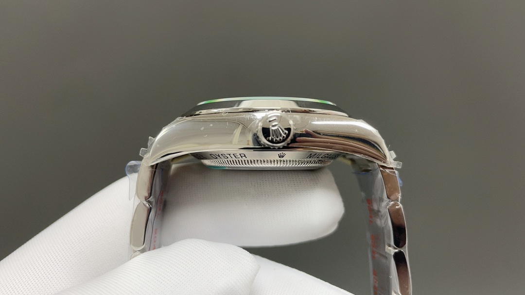 Rolex 劳力士 三码合一 附带NFC感应 116400闪电针 绿玻璃904L