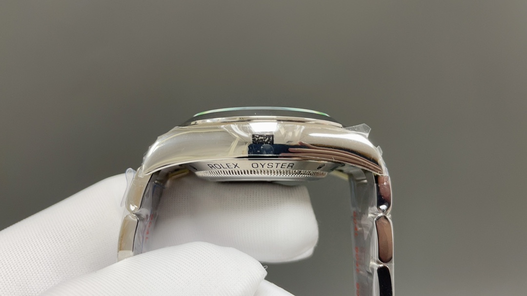 Rolex 劳力士 三码合一 附带NFC感应 116400闪电针 绿玻璃904L