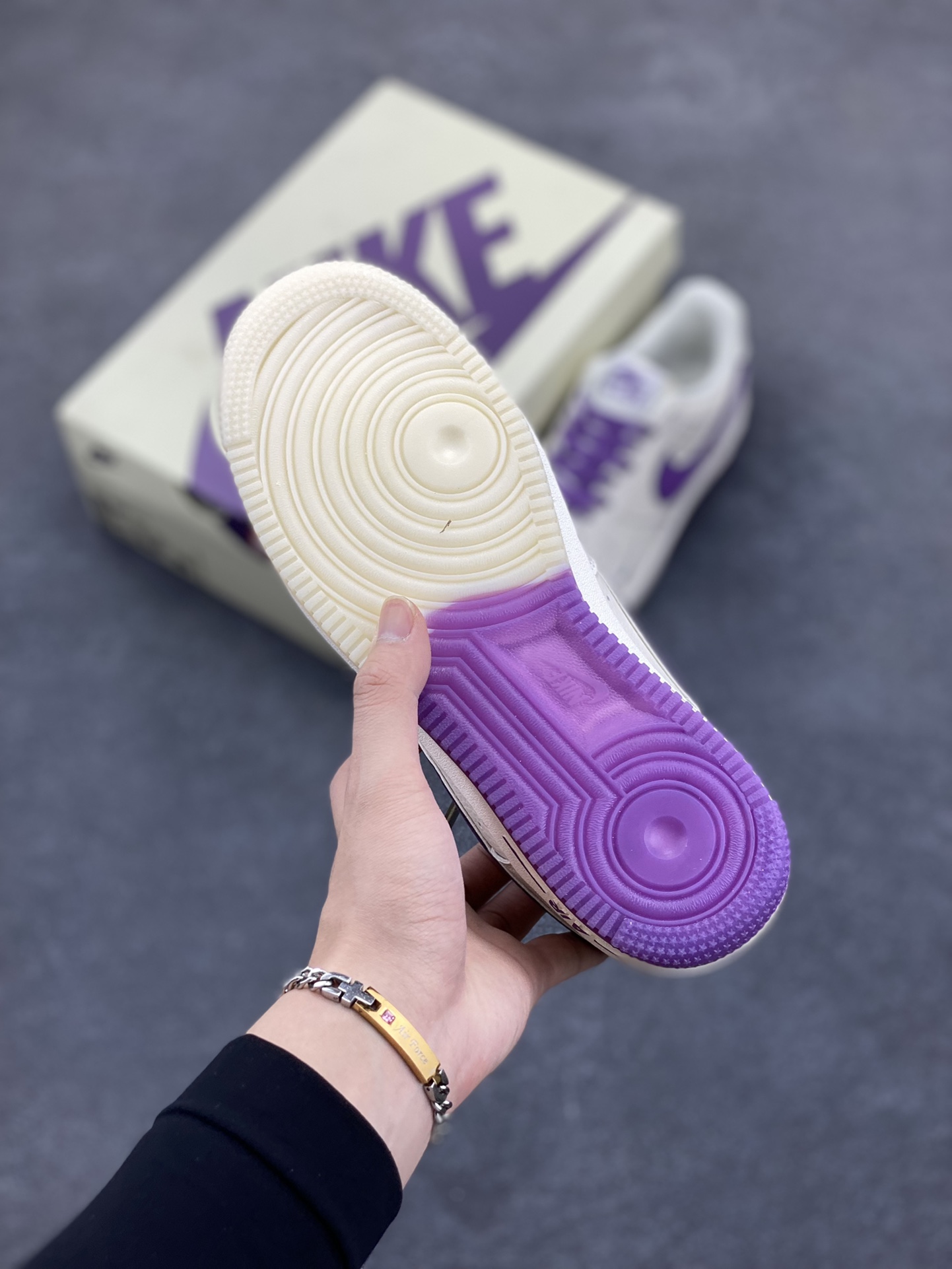 图片[5]-Nike Air Force 1 Low 米紫双色底 满天星空军一号低帮休闲板鞋 3M反光 水晶大底 定制鞋盒 原楦头原纸板 纯正空军版型 内置全掌气垫 货号：JJ0253-010 尺码：36 36.5 37.5 38 38.5 39 40 40.5 41 42 42.5 43 44 44.5 45-选品中心
