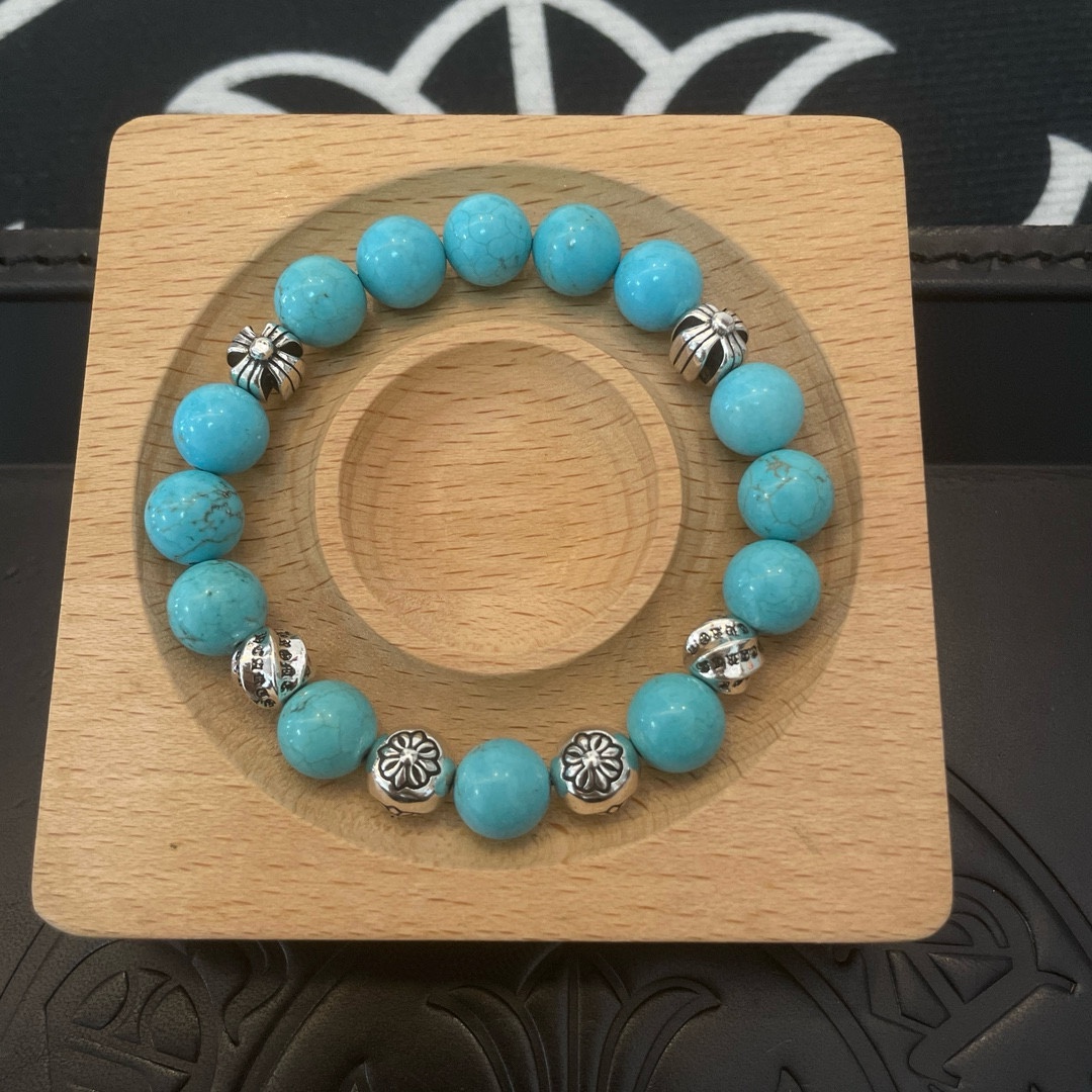 NO:112195,Batch New [Counter Quality] Chrome Hearts Croxin Classic retro multi-element turquoise bracelet, Kuaishou/ins/Little Red Book popular, different concave and convex and convex design styles present unique. Cross Scout flowers are Croxin's logo, so they last longer. Genuine version Chrome Hearts Croxin Difference to the market ordinary light version, match the quality of the version, look at the details of the letter printing, retro old gray oxygen level. Seiko version!  , jewelry boutique, chrome hearts, chrome hearts, bracelet19860909批 新款【专柜品质】Chrome Hearts克罗心 经典复古多元素松石手串手链 ,快手/ins/小红书热门,凹凸造型不同的花纹设计风格呈现出与众不同 十字架童军花是克罗心的标志 所以更经久不衰 正品打版Chrome Hearts克罗心 区别市场普通轻版 对版对标品质 看字印细节 复古做旧灰氧程度.精工版本！,饰品精品,chrome hearts,chrome hearts,bracelet,Jewelry