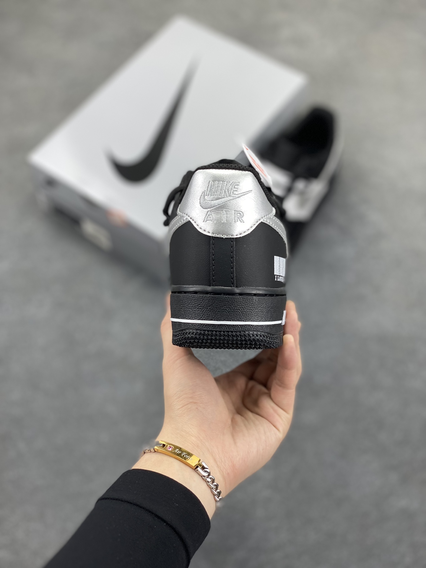 图片[4]-Nike Air Force 1 Low’07 银翼熊猫 空军一号绑带低帮休闲板鞋 定制皮料 定制鞋盒 配件齐全 原楦原纸板 纯正空军版型 内置全掌气垫 货号：ZH0316-064 尺码：36 36.5 37.5 38 38.5 39 40 40.5 41 42 42.5 43 44 44.5 45-选品中心