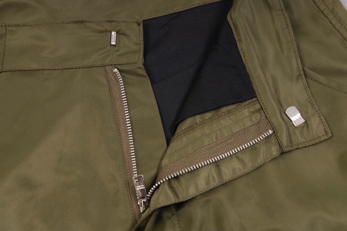 Prada 429 DB High Version Handbag: Classic Logo Design with Perfect Details - 图片 4