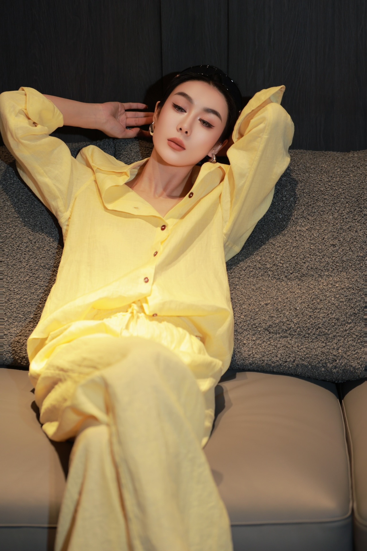 Luxurious Women’s Clothing: TB Embroidery, Aristocratic Design, Natural Fabrics, Vibrant Colors - 图片 1
