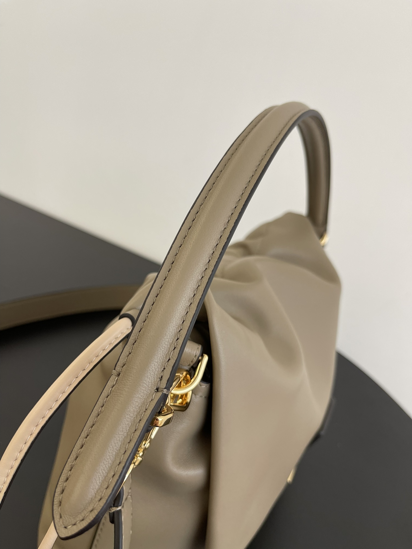 Fendi Mamma Baguette Bag in Dove Gray Lambskin Leather, Adjustable Straps 6 i1743055381 6382 0