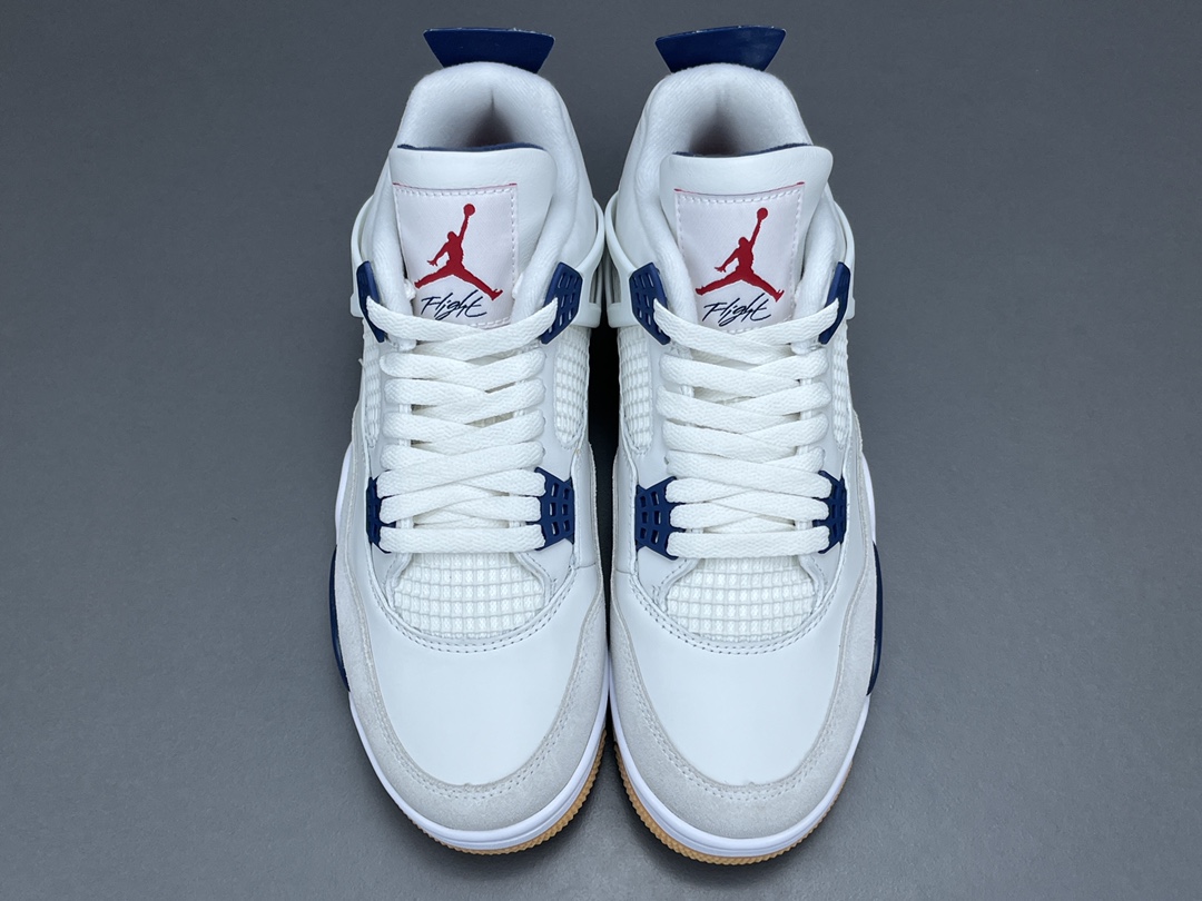  
【OG版 AJ4】Nike SB x Jordan Air Jordan 4 Sapphire 蓝宝