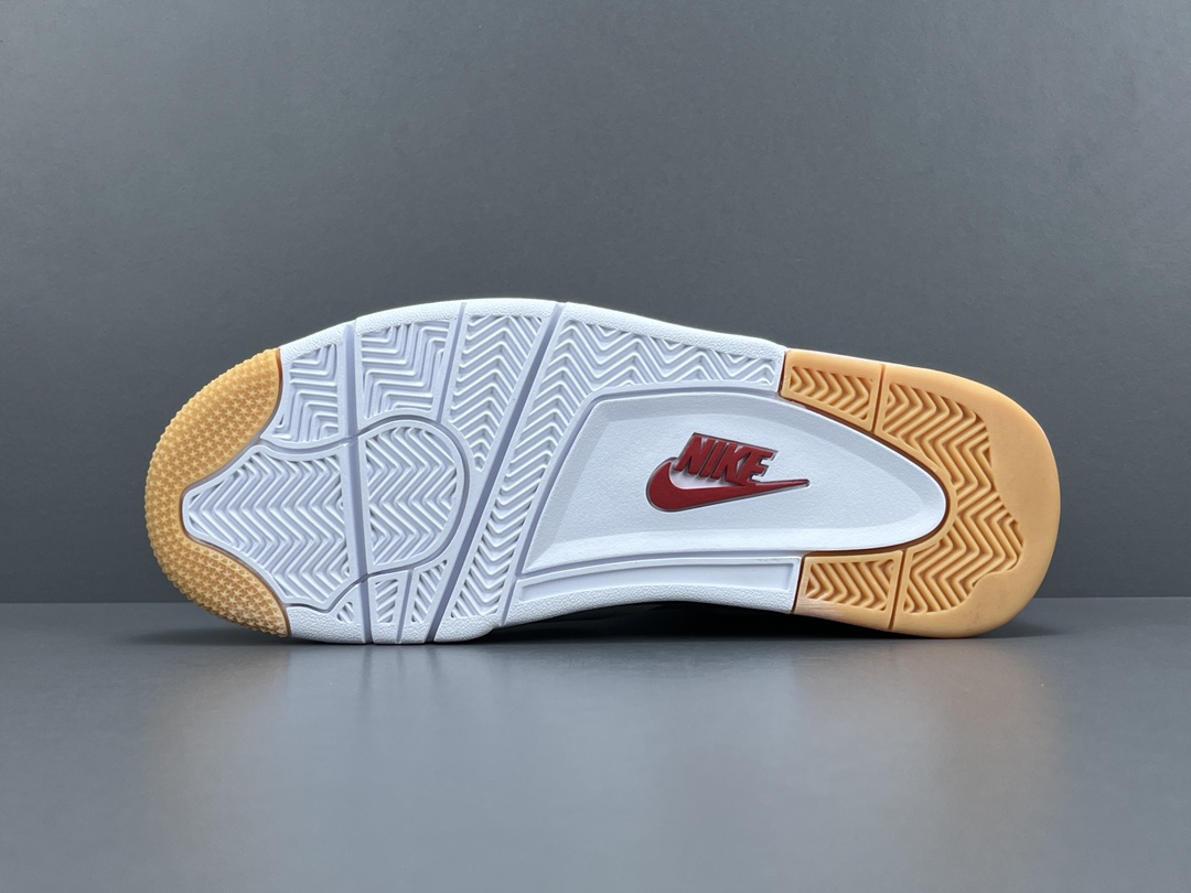  
【OG版 AJ4】Nike SB x Jordan Air Jordan 4 Sapphire 蓝宝
