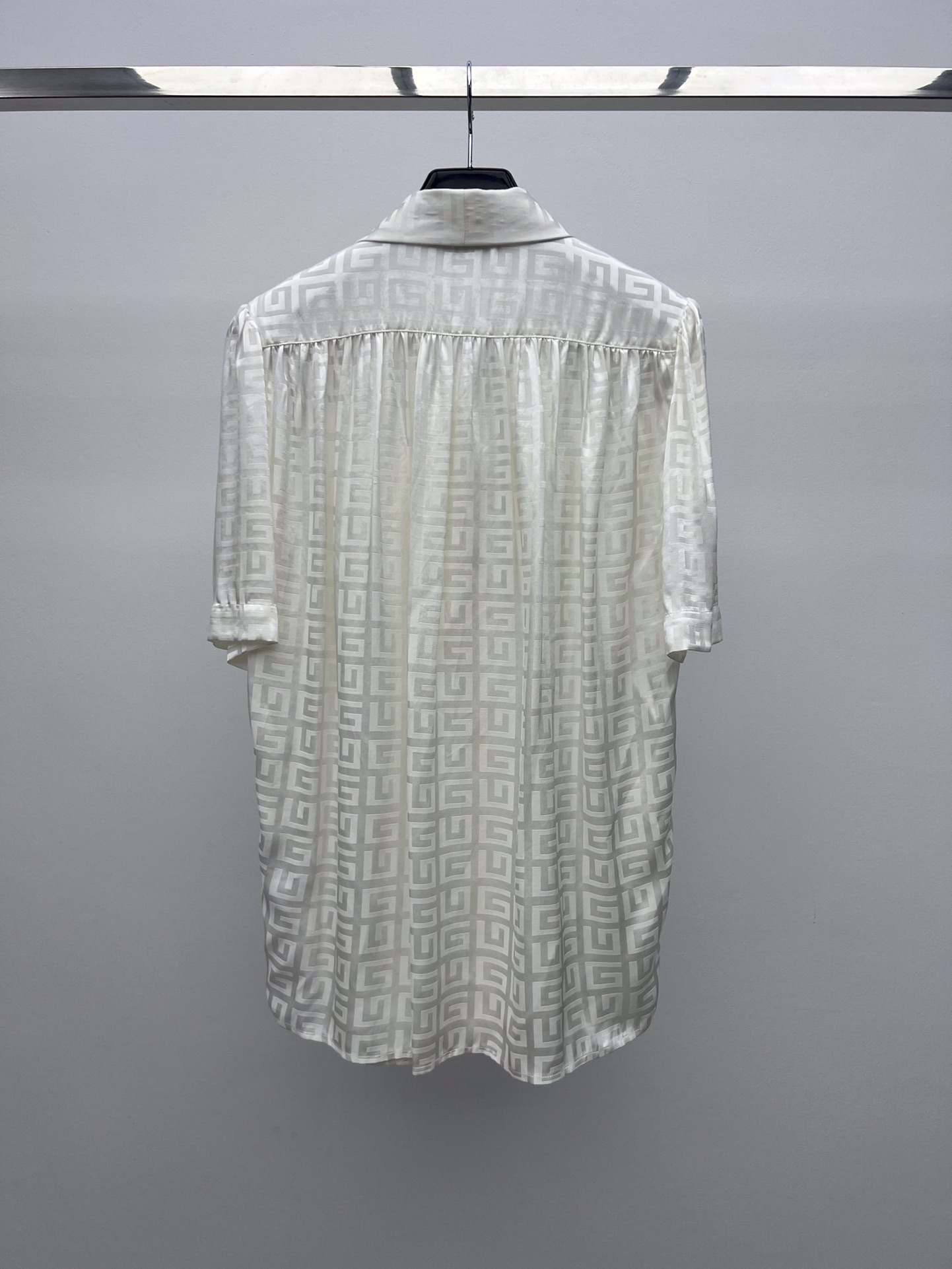 Givenchy Floral Women’s Suit: Acrylic Silk, Versatile Design for Stylish Look - 图片 6