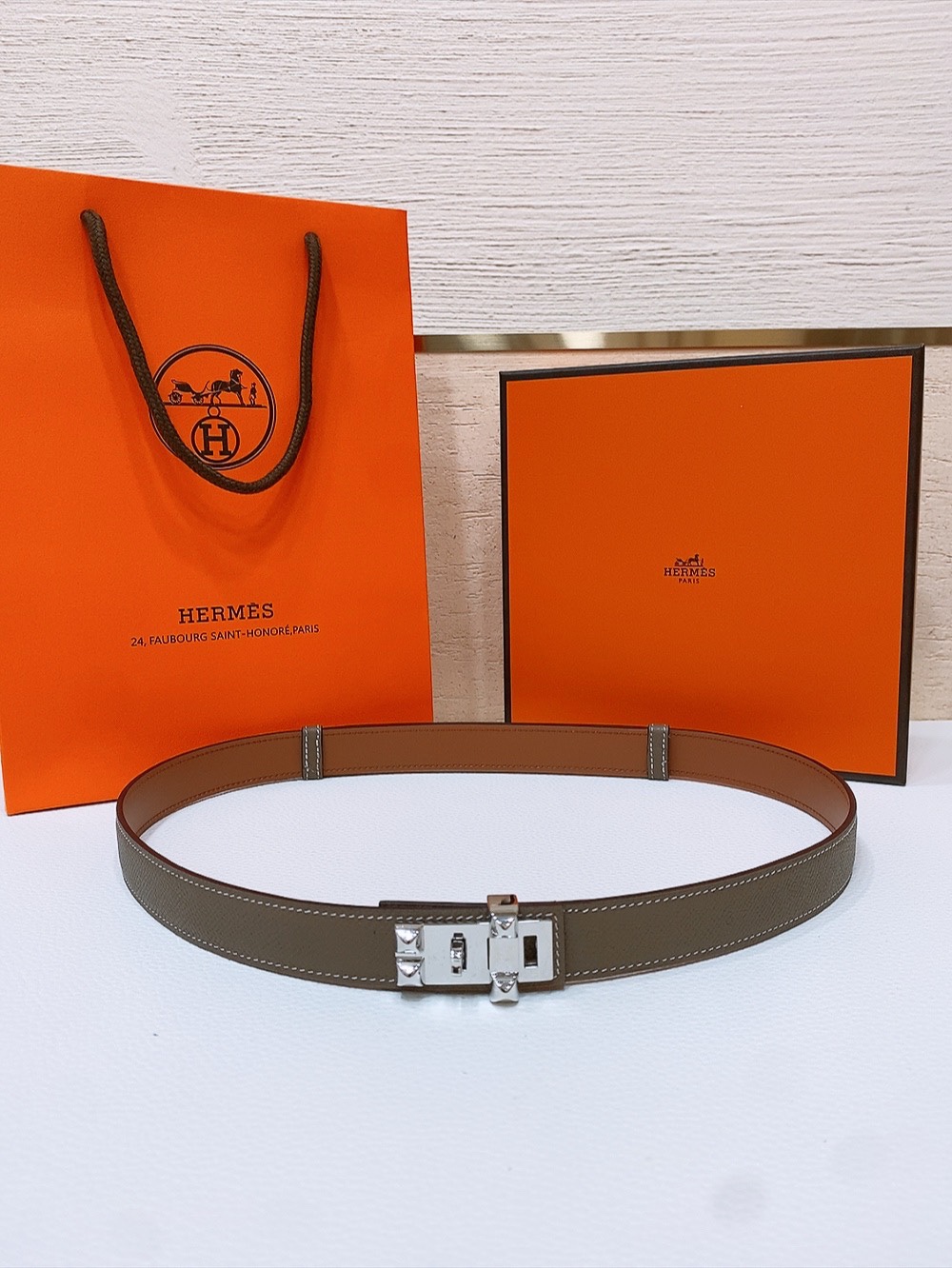 Hermès 代购级 爱马仕 ，搭配镀金 镀银皮带扣 ｜不分码 伸拉调节