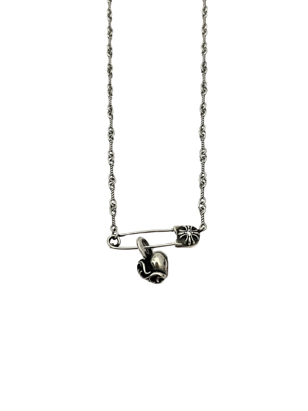 NO:113848,Croxin, stone inlaid pin, love necklace, twisted pin, accessories can be matched at will, the upper body is excellent, must-have necklace in summer, jewelry quality, chrome hearts, necklace19860909克罗心 镶石别针爱心项链 麻花款别针 配件可任意搭配 上身效果极佳 夏日必搭项链,饰品精品,chrome hearts,necklace,Jewelry