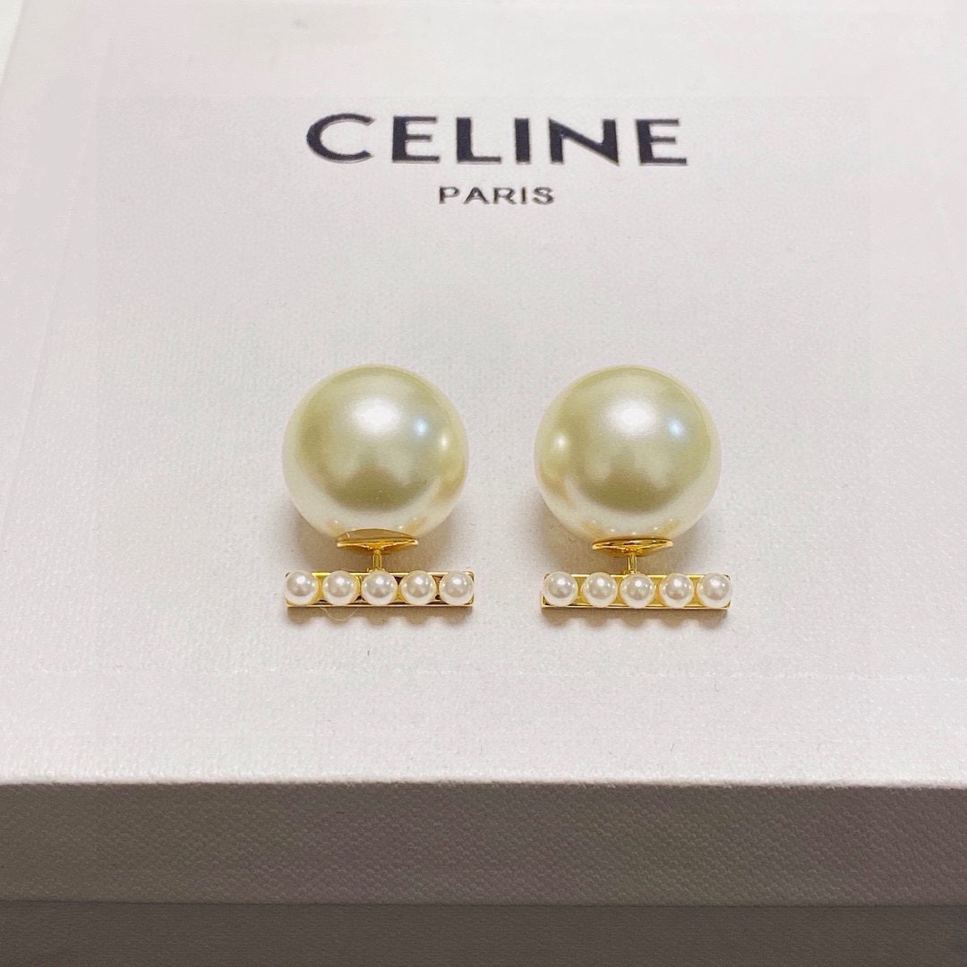 Celine 小红书推荐最新 高级感Celine赛琳高品质珍珠前后佩戴耳钉 赛琳已经自成一股流行元素