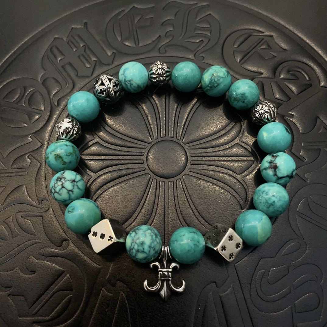 NO:108800,New [Counter Quality] Chrome Hearts Croxin Classic Retro Multi-Element Turquoise Bracelet Bracelet, Kuaishou/ins/Little Red Book popular, different concave and convex and convex design styles present unique. Cross Scout Flower is Croxin's logo, so it lasts for a long time. Genuine version of Chrome Hearts Croxin, different from the market, benchmark the quality of the version, look at the details of the letter printing, the degree of retro old gray oxygen. Seiko version!  , jewelry boutique, chrome hearts, chrome hearts, bracelet19860909新款【专柜品质】Chrome Hearts克罗心经典复古多元素绿松石手串手链 ,快手/ins/小红书热门,凹凸造型不同的花纹设计风格呈现出与众不同 十字架童军花是克罗心的标志 所以更经久不衰 正品打版Chrome Hearts克罗心 区别市场普通轻版 对版对标品质 看字印细节 复古做旧灰氧程度.精工版本！,饰品精品,chrome hearts,chrome hearts,bracelet,Jewelry