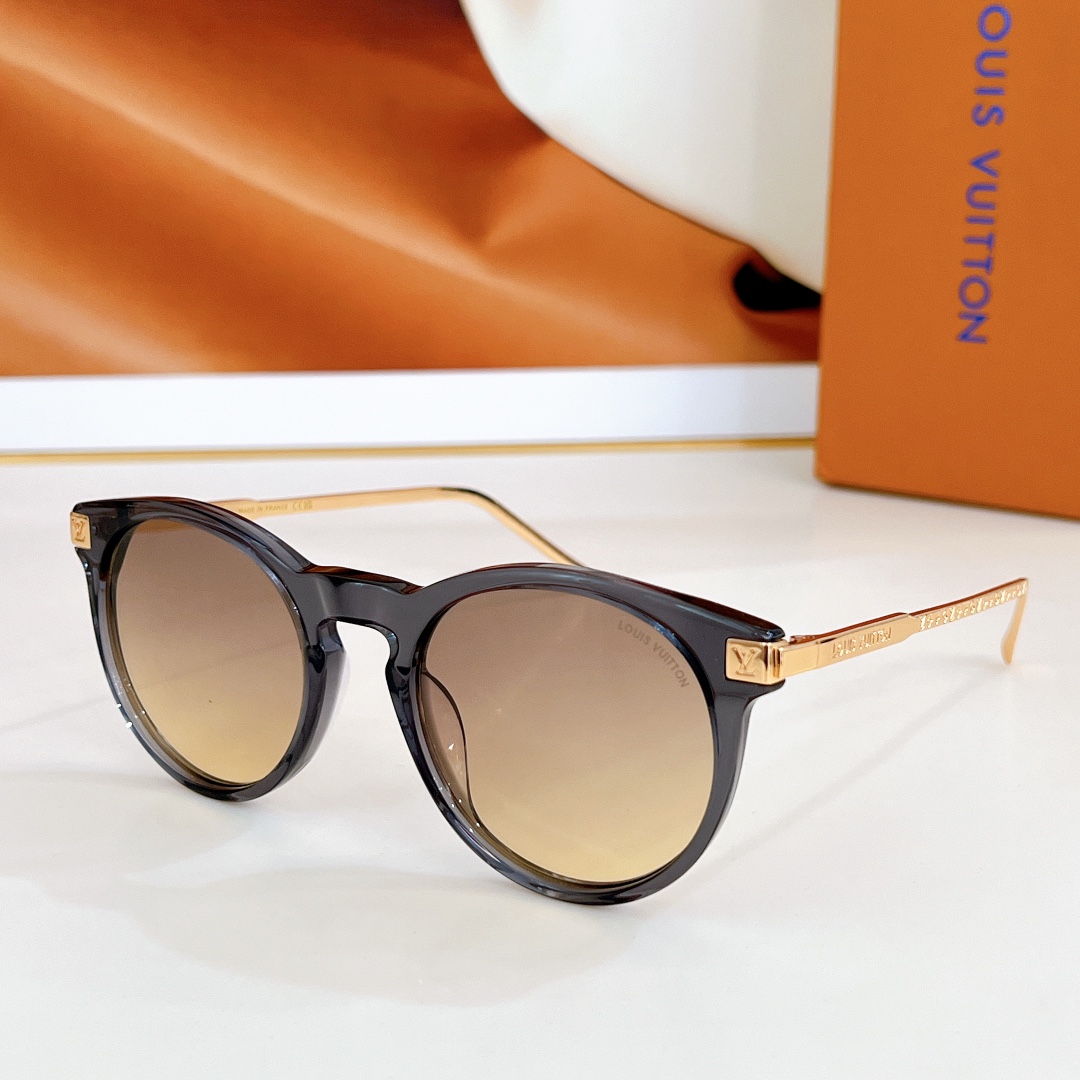  LOUIS VUITTON
MOD：Z1669E
Size：52口21 140
🔝🔝