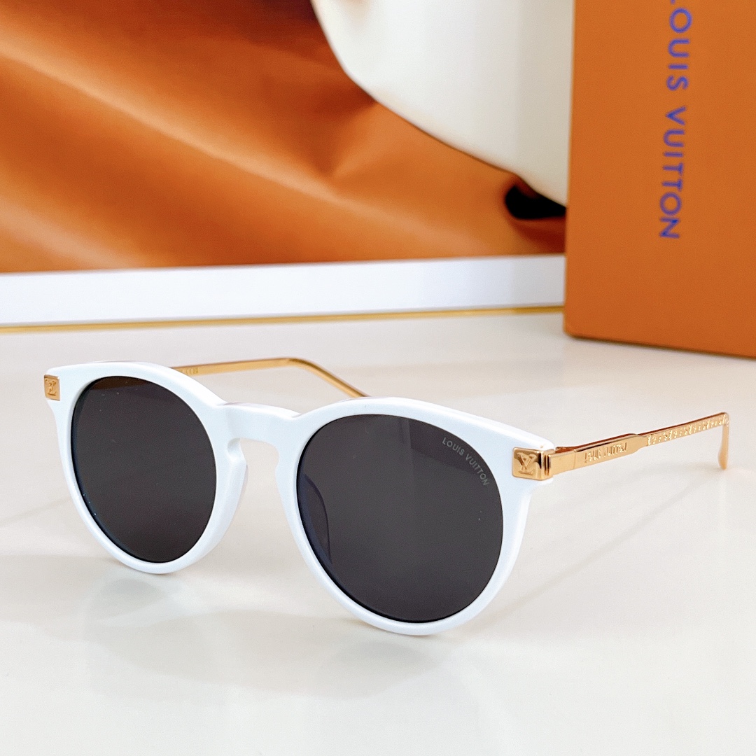  LOUIS VUITTON
MOD：Z1669E
Size：52口21 140
🔝🔝