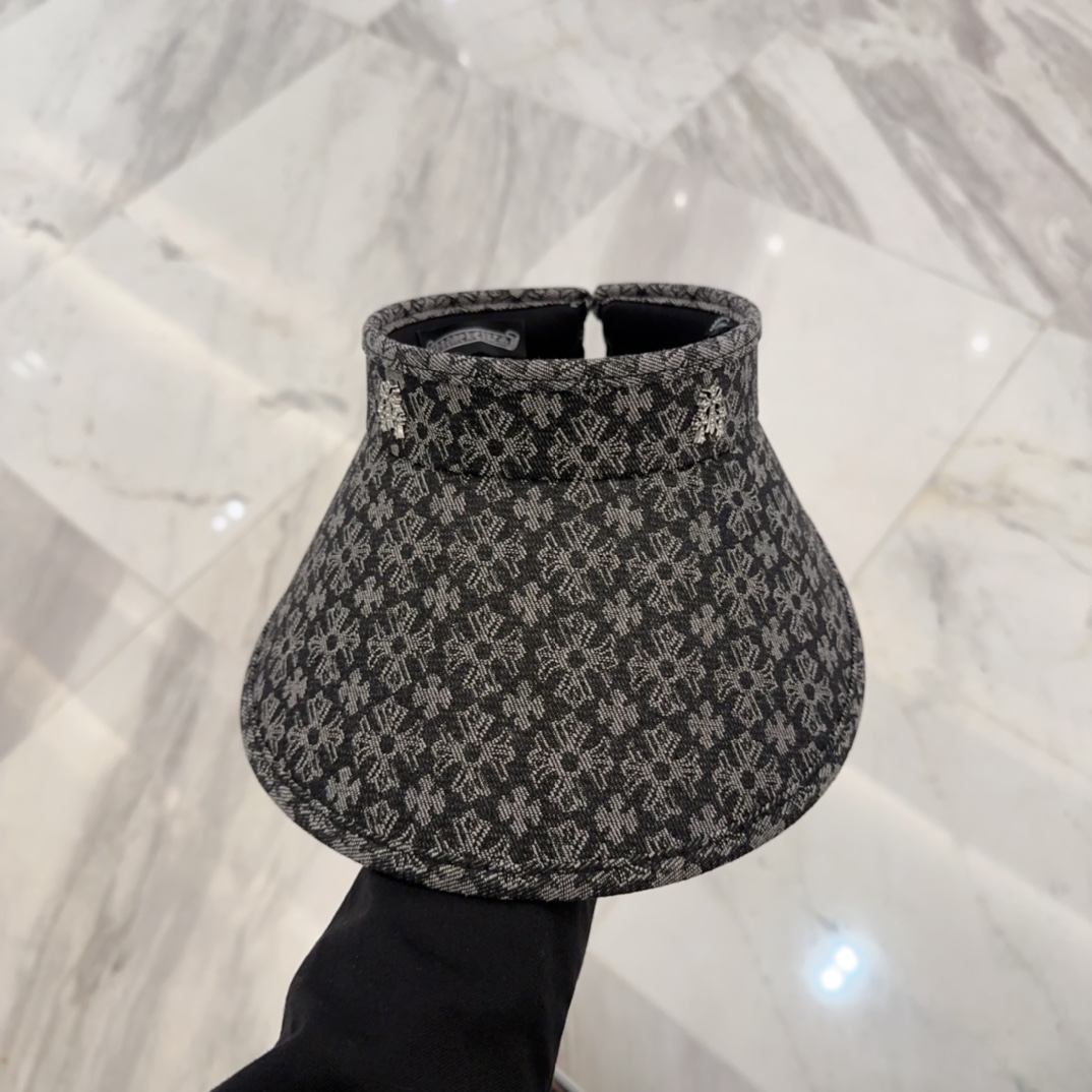 NO:227304,Crowxin's new simple color block design adds a casual feel and is matched with a delicate metal logo. The overall simple and modern, generous and stylish top-top pairing is stylish and fashionable, but it has a unique and rare high-end aura and fashionable essentials!  Important occasions, style, absolutely essential items to improve temperament, babies recommend ~ Hats, straw hats, fishermen's hats, baseball hats, hats, chrome hearts, espadrilles, hats19860909克罗心 新款空顶帽简约拼色设计增加休闲感搭配精致金属Logo 整体简约摩登且大方上头搭配有型有范又时髦基础版型却带有独特少见自带的高级气场时髦精炸街必备款！出入重要场合 不失格调 绝对是提高气质的必备单品宝宝们重磅推荐～帽子草帽渔夫帽棒球帽,帽子,chrome hearts,espadrilles,hats,hat