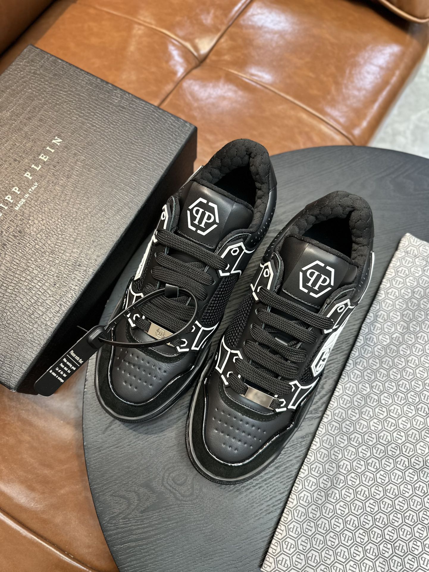 Philipp Plein Men's Leather Sneakers - Punk Style Street Fashion Footwear 9 i1743152850 2102 7