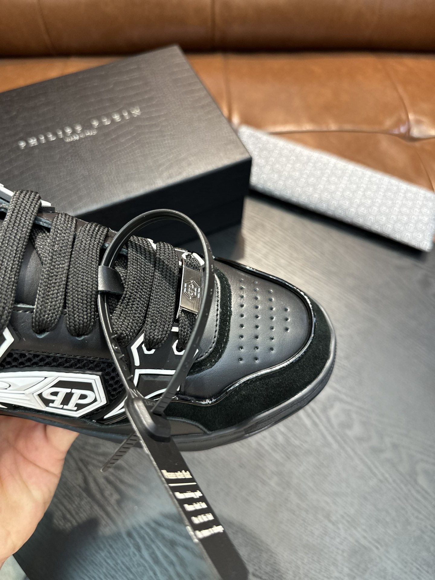 Philipp Plein Men's Leather Sneakers - Punk Style Street Fashion Footwear 8 i1743152850 3421 6