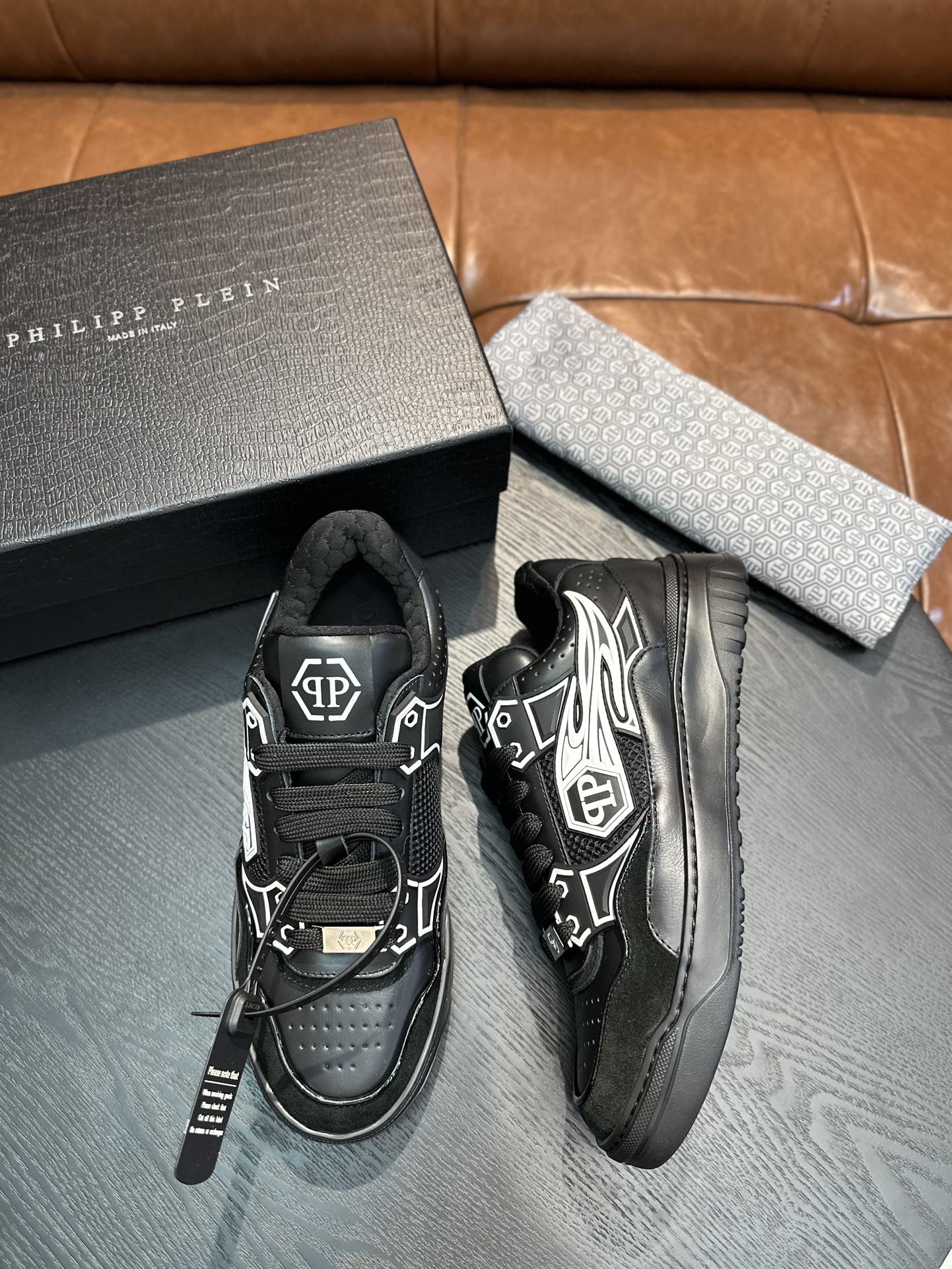 Philipp Plein Men's Leather Sneakers - Punk Style Street Fashion Footwear 3 i1743152850 4642 1