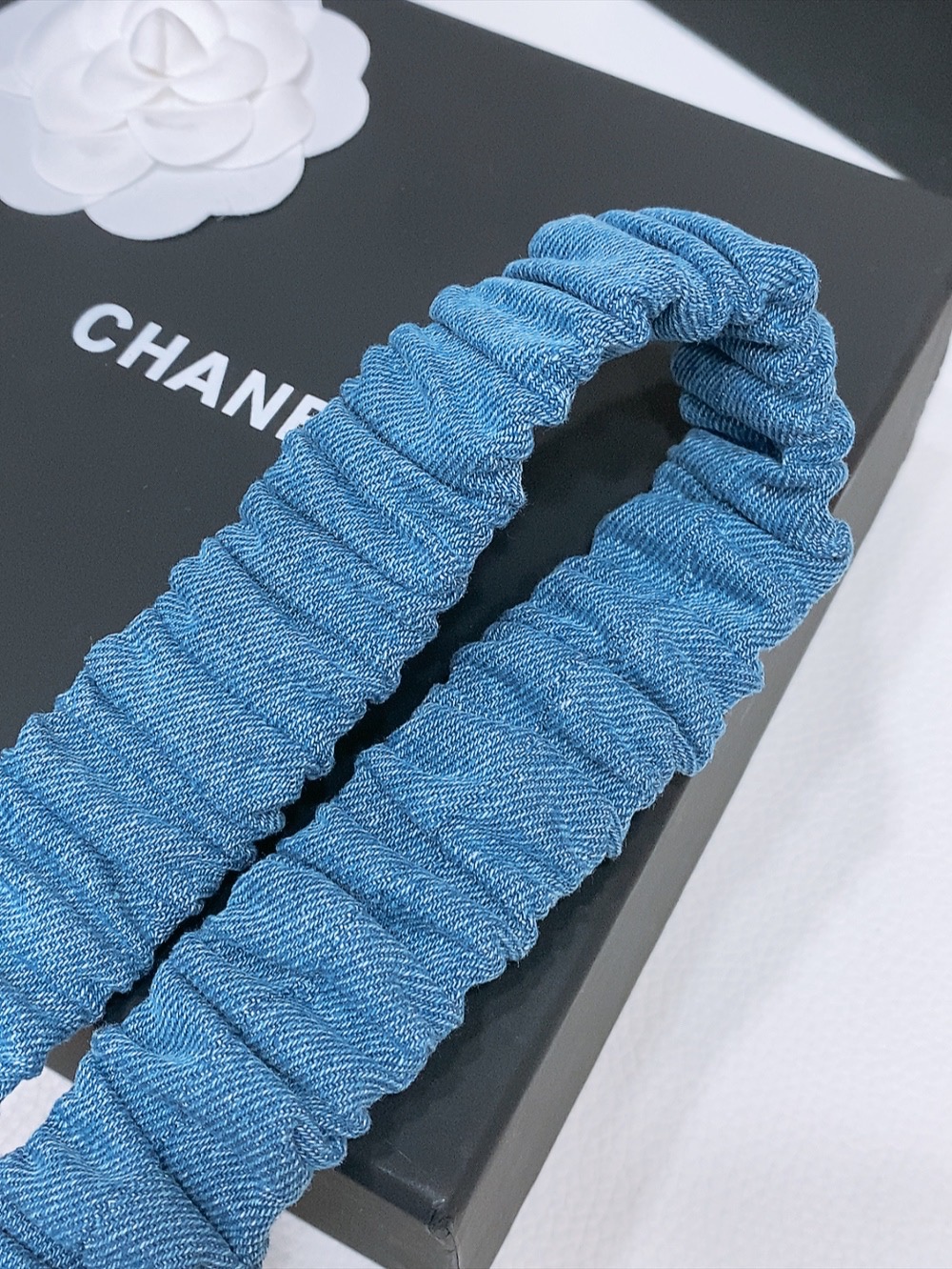 샤넬 황동 로고 버클 송아지가죽 벨트 상세 이미지 6