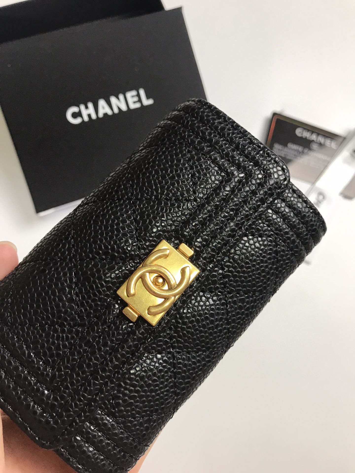 Chanel香奈儿 魚子酱牛皮カカードケース 本革仕上げの高品質