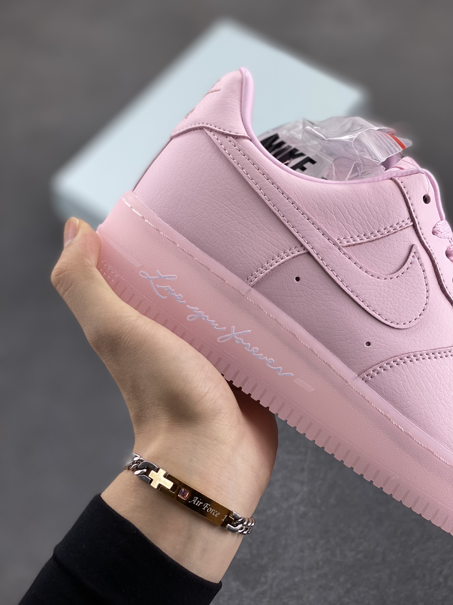 图片[6]-Nike Air Force 1 07 low空军一号 荔枝纹水晶 板鞋 原楦头原纸板 打造纯正空军版型#专注外贸渠道 全掌内置蜂窝气垫 #原盒配件 原厂中底钢印、拉帮完美 货号：CZ8065-800 尺码：36 36.5 37.5 38 38.5 39 40 40.5 41 42 42.5 43 44 44.5 45-选品中心