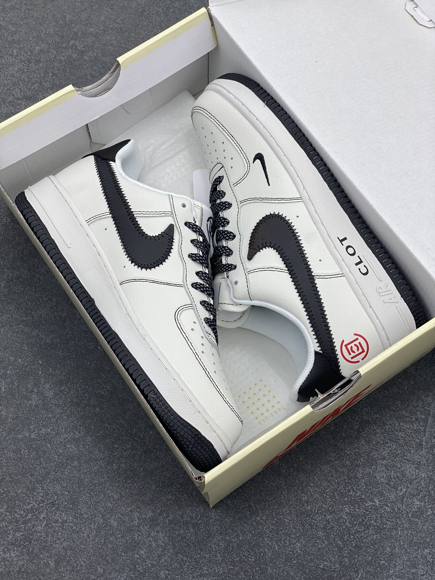 图片[9]-Nike Air Force 1 Low 陈冠希联名 原楦头原纸板 打造纯正空军版型 专注外贸渠道 全掌内置蜂窝气垫 原盒配件 原厂中底钢印、拉帮完美 货号：GX030608 尺码：36 36.5 37.5 38 38.5 39 40 40.5 41 42 42.5 43 44 44.5 45-选品中心