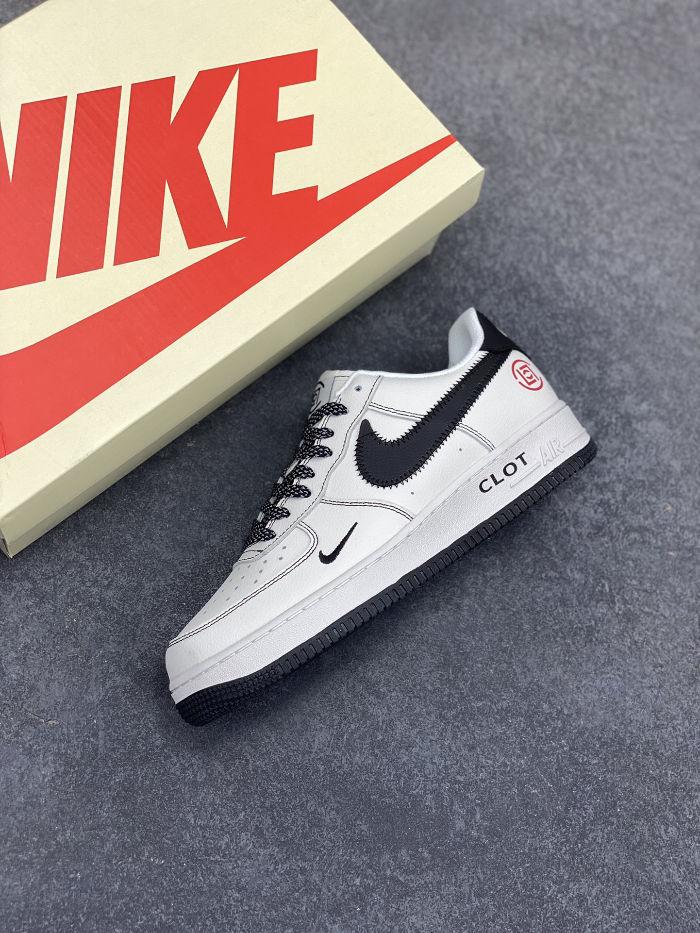 图片[7]-Nike Air Force 1 Low 陈冠希联名 原楦头原纸板 打造纯正空军版型 专注外贸渠道 全掌内置蜂窝气垫 原盒配件 原厂中底钢印、拉帮完美 货号：GX030608 尺码：36 36.5 37.5 38 38.5 39 40 40.5 41 42 42.5 43 44 44.5 45-选品中心