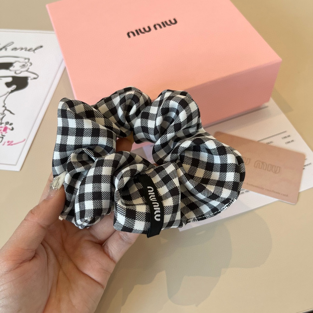 one hundred and thirty. miumiu muse, blue, black - 图片 7