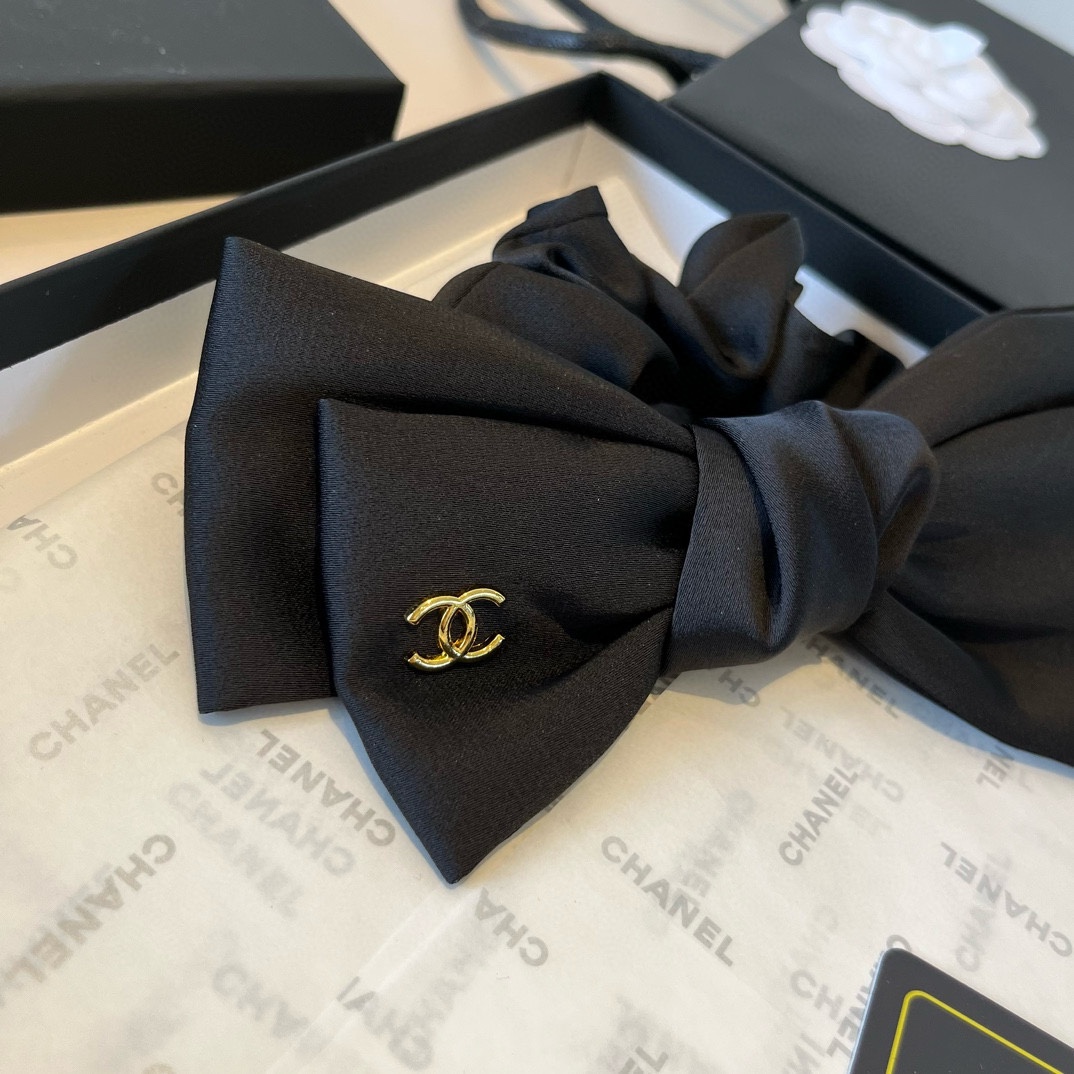 One hundred and thirty. Chanel Chanel’s hair coop, black, white - 图片 2