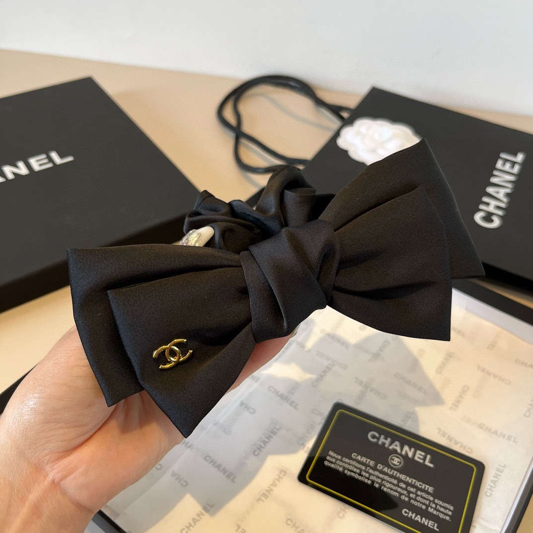 One hundred and thirty. Chanel Chanel’s hair coop, black, white - 图片 6