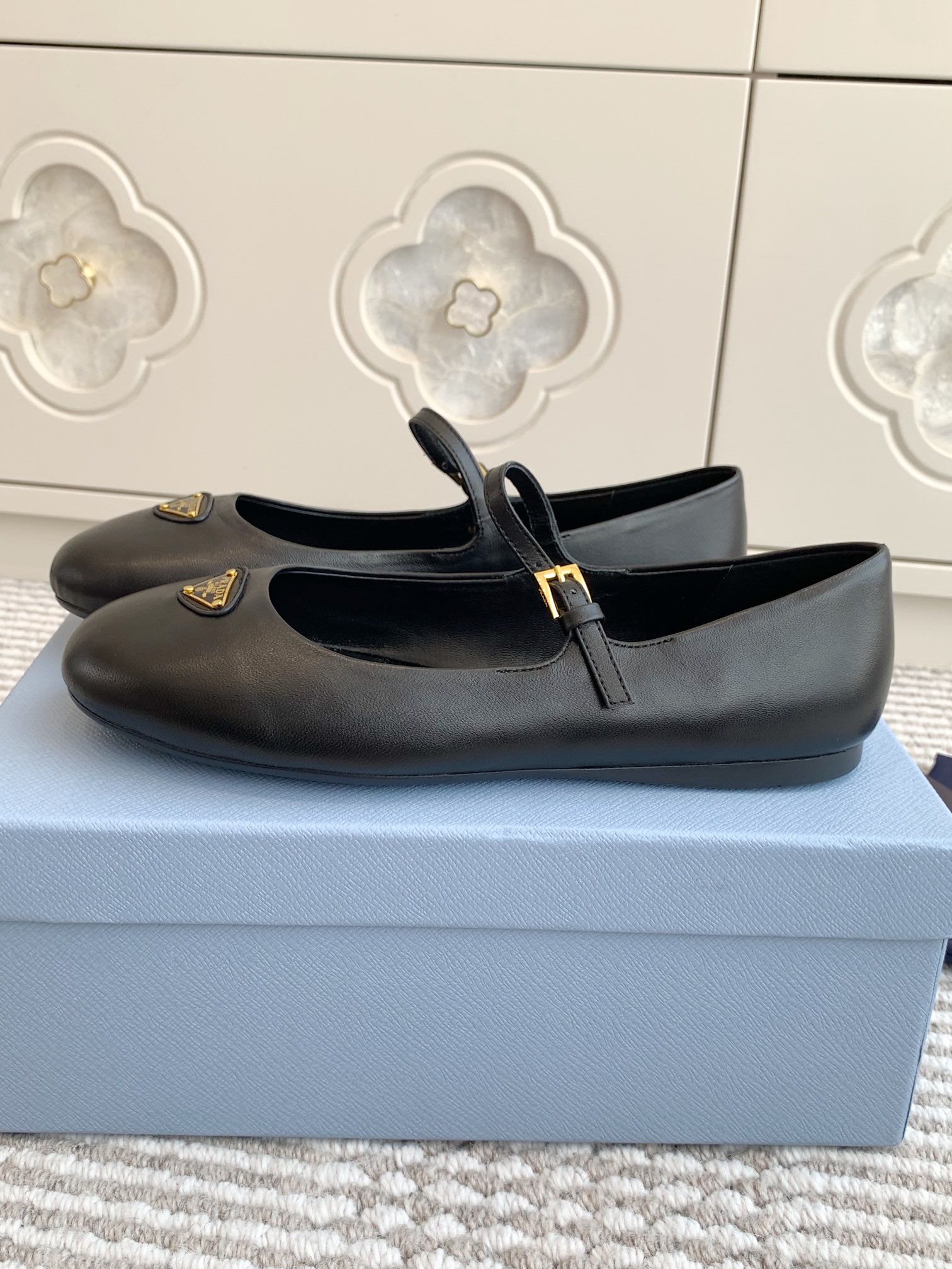 [Prada Women