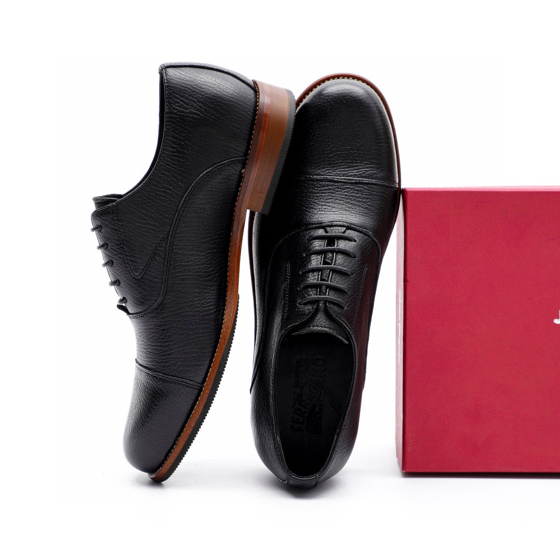 Ferragamo Men's Black Leather Dress Shoes - Italian Style, Premium Quality 9 i1743226557 724 7