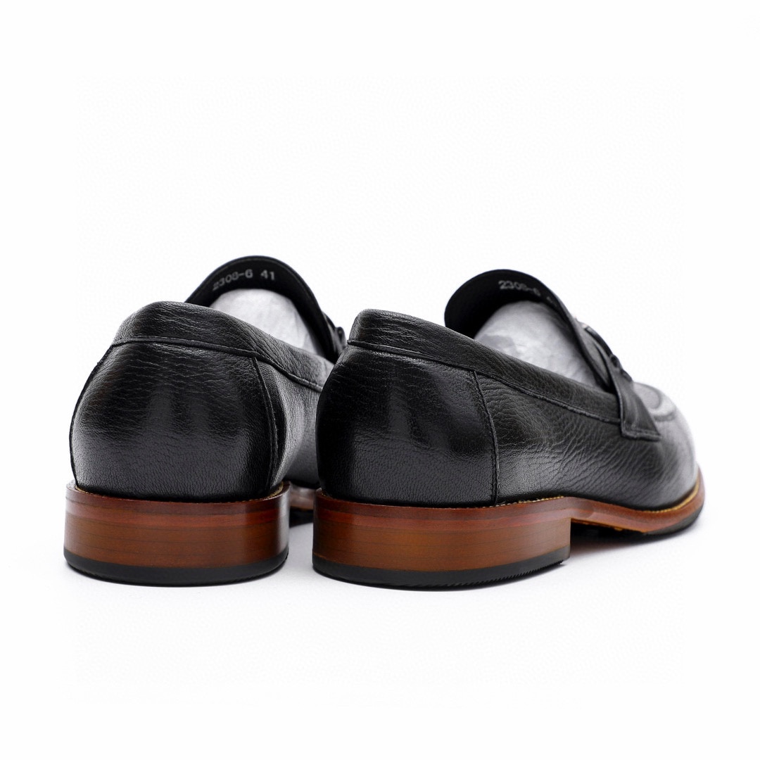 Ferragamo Men's Black Leather Loafers with Metal Buckle - Sizes 39-44 9 i1743226777 8021 7