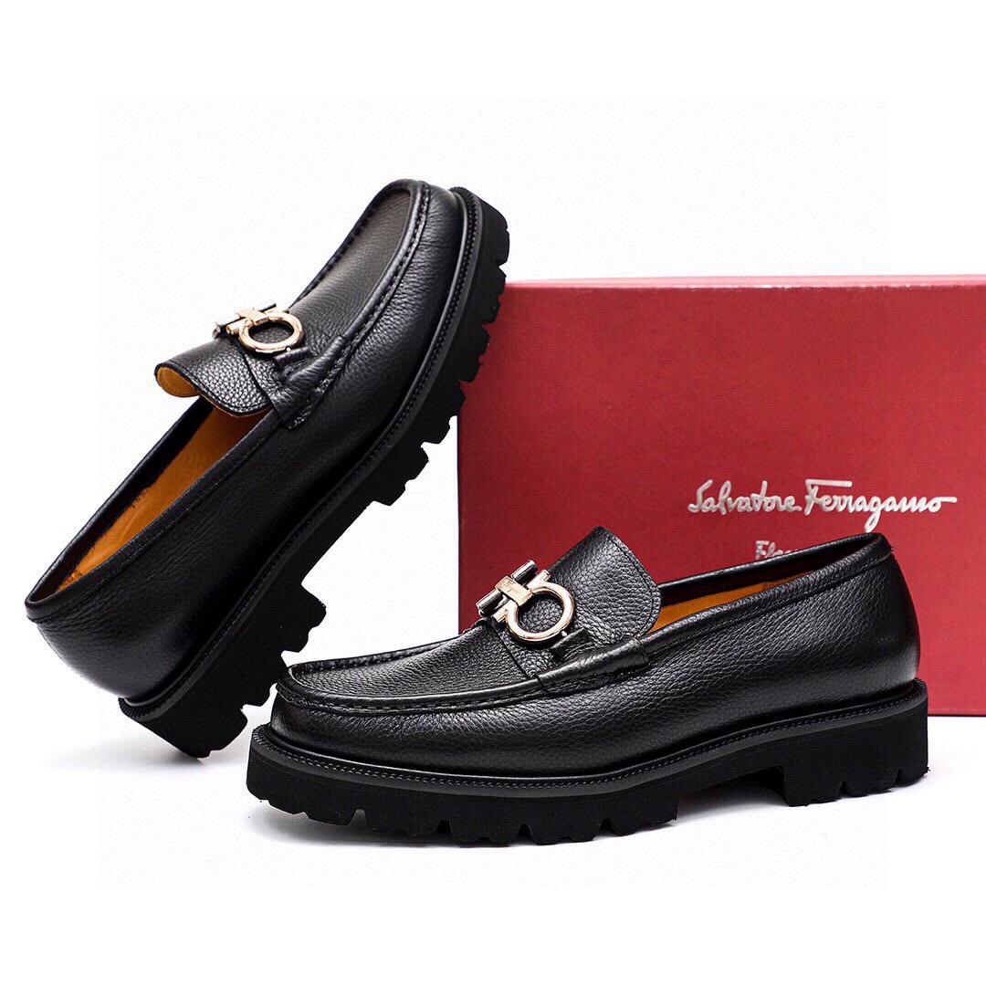 Ferragamo Men's Black Leather Loafers with Gold Hardware (Sizes 38-44) 4 i1743226925 7749 2