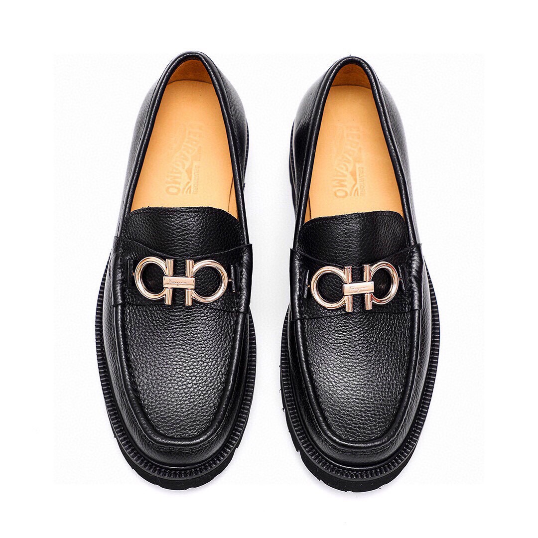 Ferragamo Men's Black Leather Loafers with Gold Hardware (Sizes 38-44) 5 i1743226925 9682 3