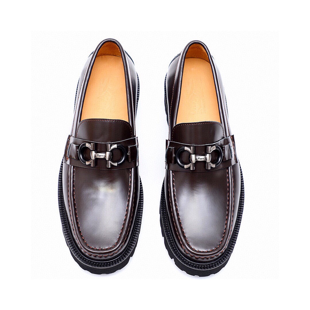 Ferragamo Men's Brown Leather Loafers with Metal Hardware and Lug Sole 6 i1743227001 1022 4