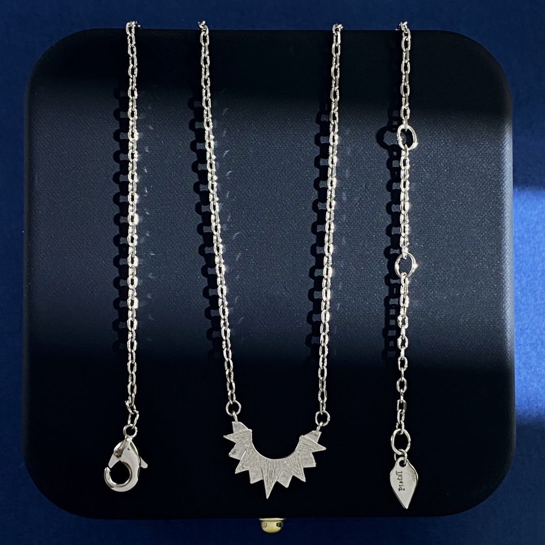 IAGET’s Simple Metallic Necklace Design in Brass Material with 18k Gold - 图片 3