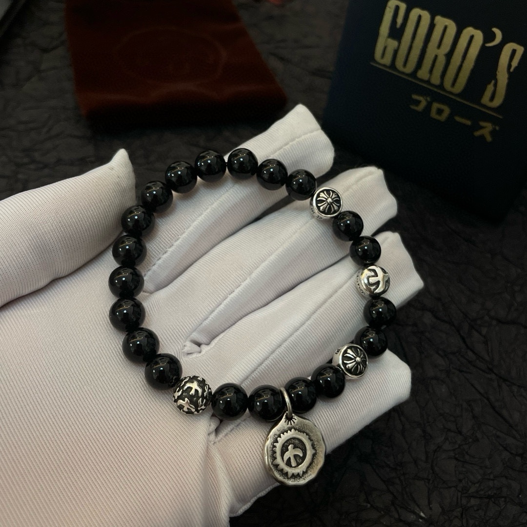 NO:108818,[New Products are on the Shelves] Goro Takahashi Goro Black Agate Small Silver Medal Bracelet, Top Version, Accept Exclusive Shooting, Mainly Attack on the High-end Market, Absolutely Different from the Ordinary Version!  The details of the picture product are consistent with ZP!  Original production process, precision quality, purely handmade, authentic model opening, fashion essentials, both men and women can wear, same couple style, rock punk silver style, retro elements, trendy and versatile, same style on the official website, fine jewelry, bracelet19860909批【新品上架】Goro’s高桥吾郎黑玛瑙小银牌手串手链,顶级版本 认准独家拍摄 主攻高端市场 绝对区别普通版本！图片产品细节与ZP一致！原版制作工艺 精工品质 纯手工打造 ～正品开模潮流时尚必备 男女均可佩戴 情侣款同款 摇滚朋克泰银风格 复古元素 潮流百搭 官网同款,饰品精品,bracelet,Jewelry