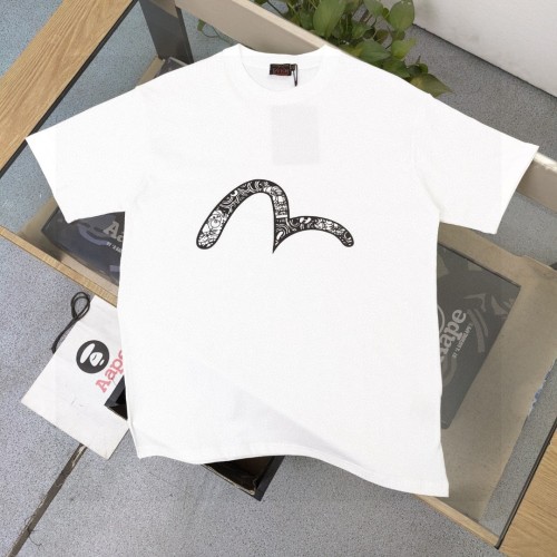 Evisu Seagull Print Crew Neck T-Shirt, Streetwear Graphic Tee, Unisex Fit 1 Evisu Seagull Print Crew Neck T-Shirt, Streetwear Graphic Tee, Unisex Fit