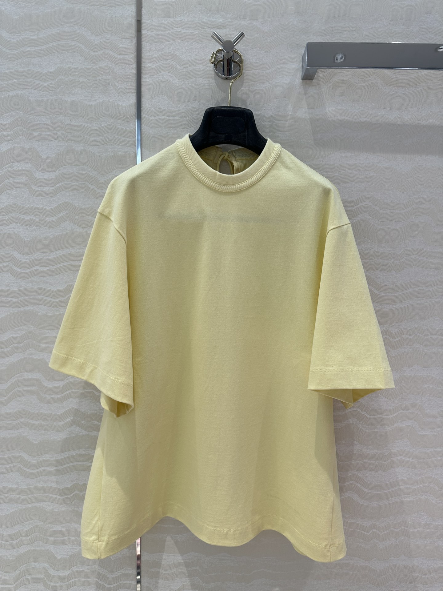 独家首发💛原单品质，GV长期主义！高智感穿搭！纸片人穿搭高级纯棉T。进口60支匹马棉！超级显瘦神器！落肩