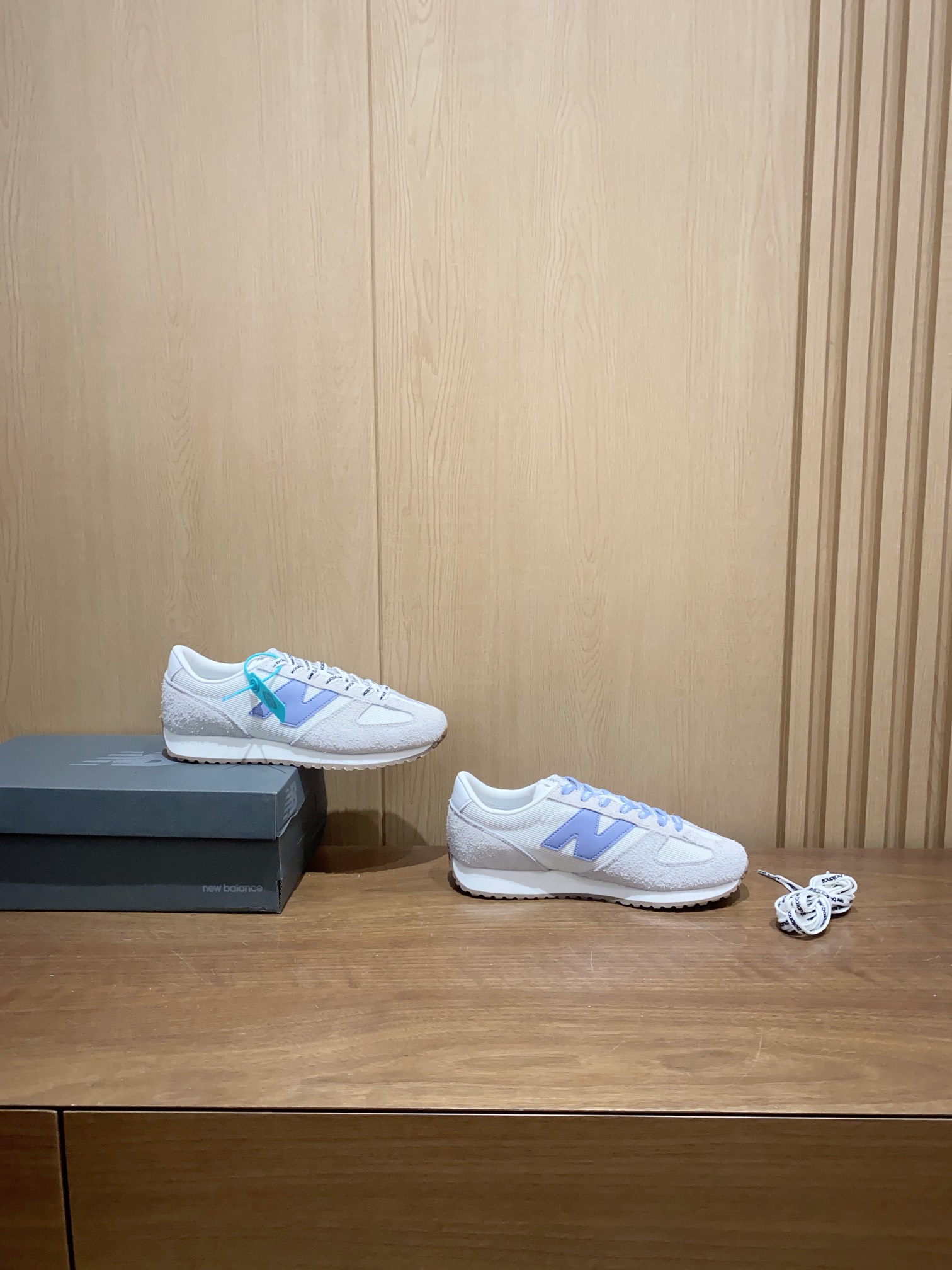 NO:246503,2025 early spring new NB 471/American retro, vibrant and retro Forrest Gump jogging shoes continue the classic and make a new debut!  Specially equipped with limited edition shoelaces, unlocking a variety of ways. Switch the unique and classic red and blue CP color scheme as you like, and create a rich retro charm and trendy information. Original fabric 1:1 material, outsole rubber outsole   high elastic and wear-resistant velvet, size 36-46.5, factory first-time, casual shoes/sports shoes, sneakers198609092025早春新款 NB 471/美式复古,活力复古阿甘慢跑鞋 延续经典,全新登场！特别附赠限量版鞋带,解锁多样系法.随心所欲切换个性风尚经典不朽的红蓝CP配色,碰撞出浓郁的复古韵味与潮流信息 面料原版1:1材质 大底橡胶大底 高弹耐磨绒 码数36-46.5 工厂首发元,休闲鞋/运动鞋,sneakers,Women's Shoes