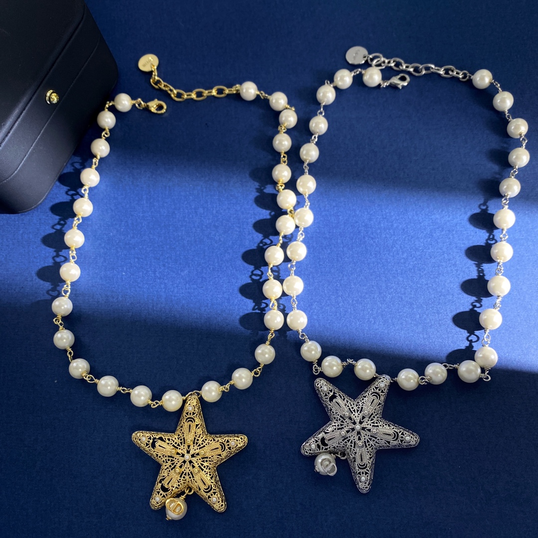 Dior 迪奥DIOR欧美风 个性金属镂空五角星形海星CD珍珠项链 黄铜材料 2个色:金色 银色
