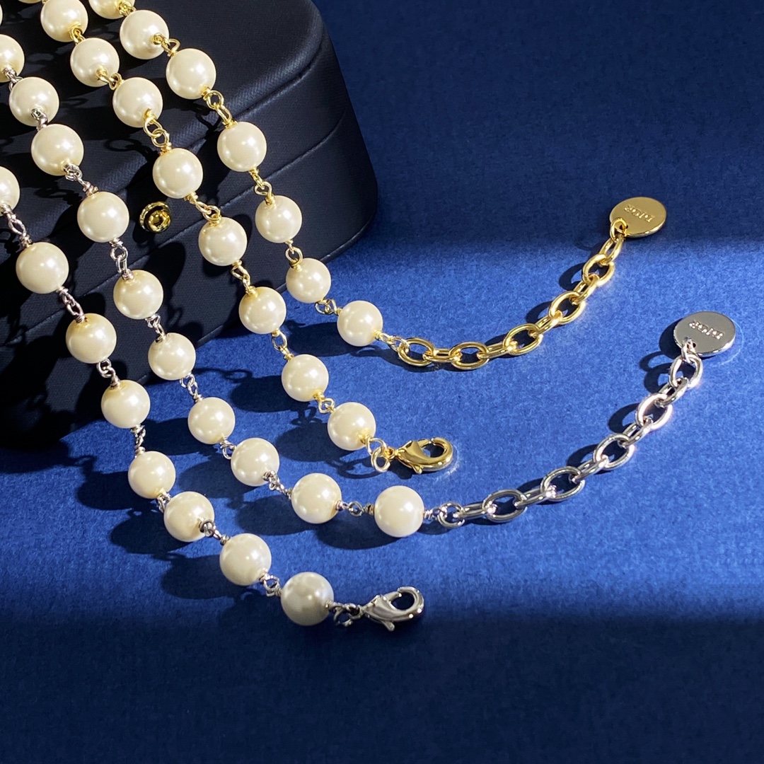 Dior 迪奥DIOR欧美风 个性金属镂空五角星形海星CD珍珠项链 黄铜材料 2个色:金色 银色